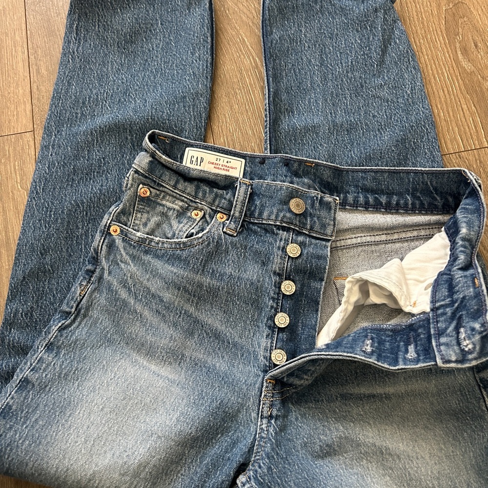 GAP Women’s Blue Jeans - size 27 (4)